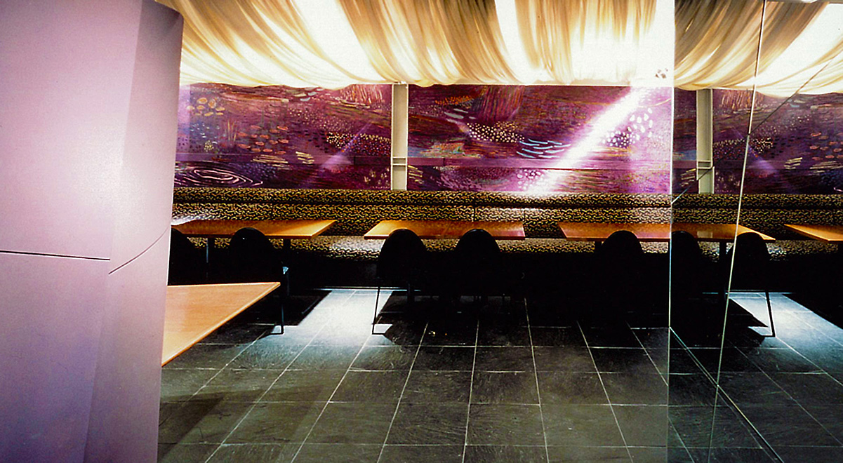 brasserie form ブラッスリー フォーム 店内の風景