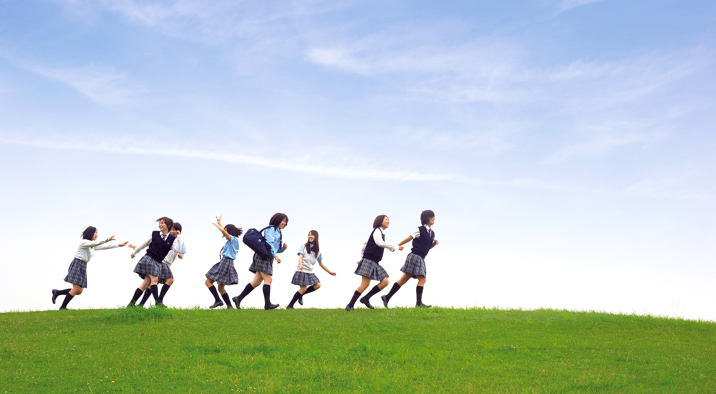 Nikaido High School 二階堂高校 学生たちの溌剌として飾らない姿と、無限に広がる将来への可能性を、実際の学生をモデルに１枚の写真とコピーで表現した入試広報用キービジュアル